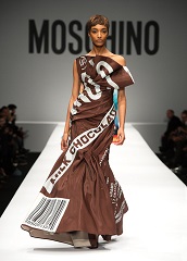 Moschino_Hersheys